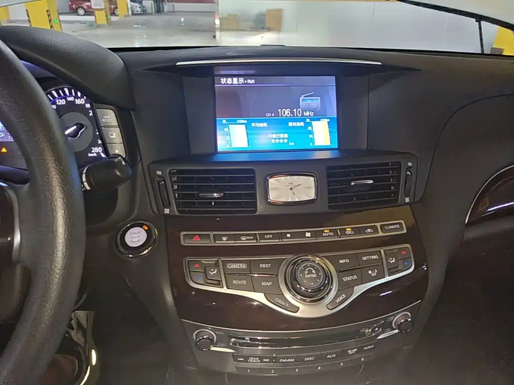 Infiniti Q70 — миниатюра 13