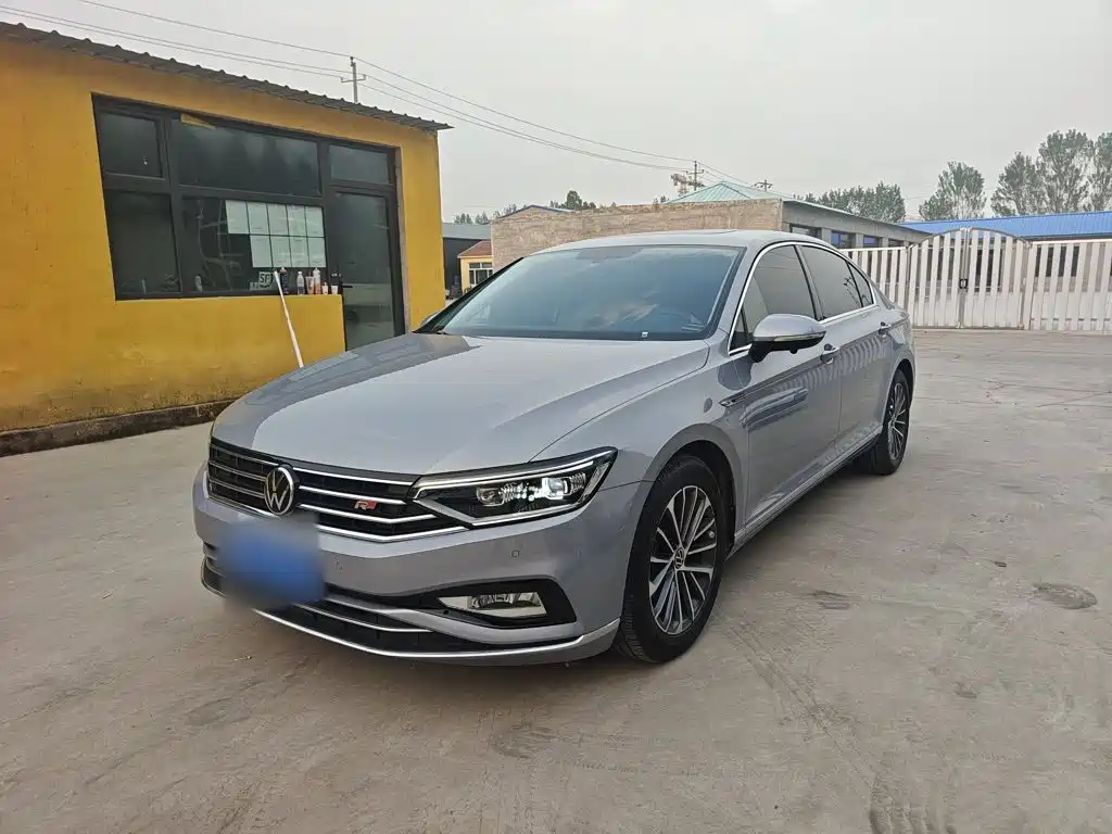 Volkswagen Magotan — миниатюра 2