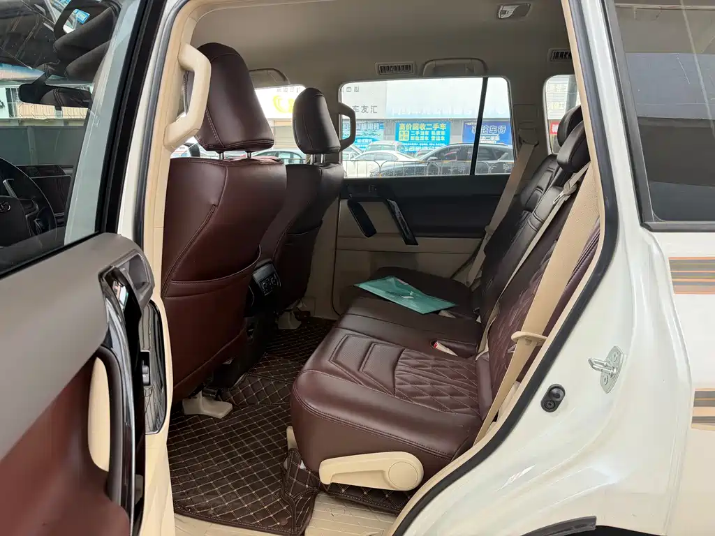 Toyota Land Cruiser Prado 2022 4.0L AT