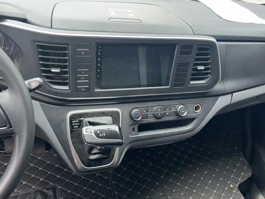 MAXUS V80 — миниатюра 7