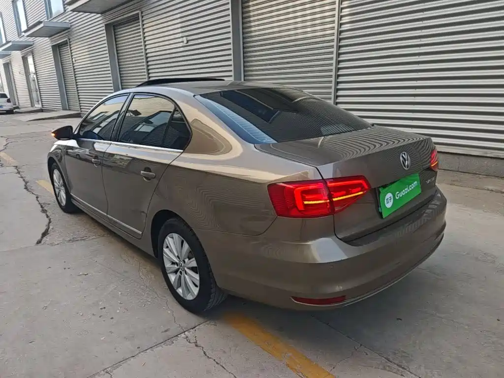 Volkswagen Sagitar — миниатюра 5
