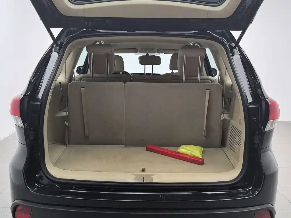 Toyota Highlander — миниатюра 16