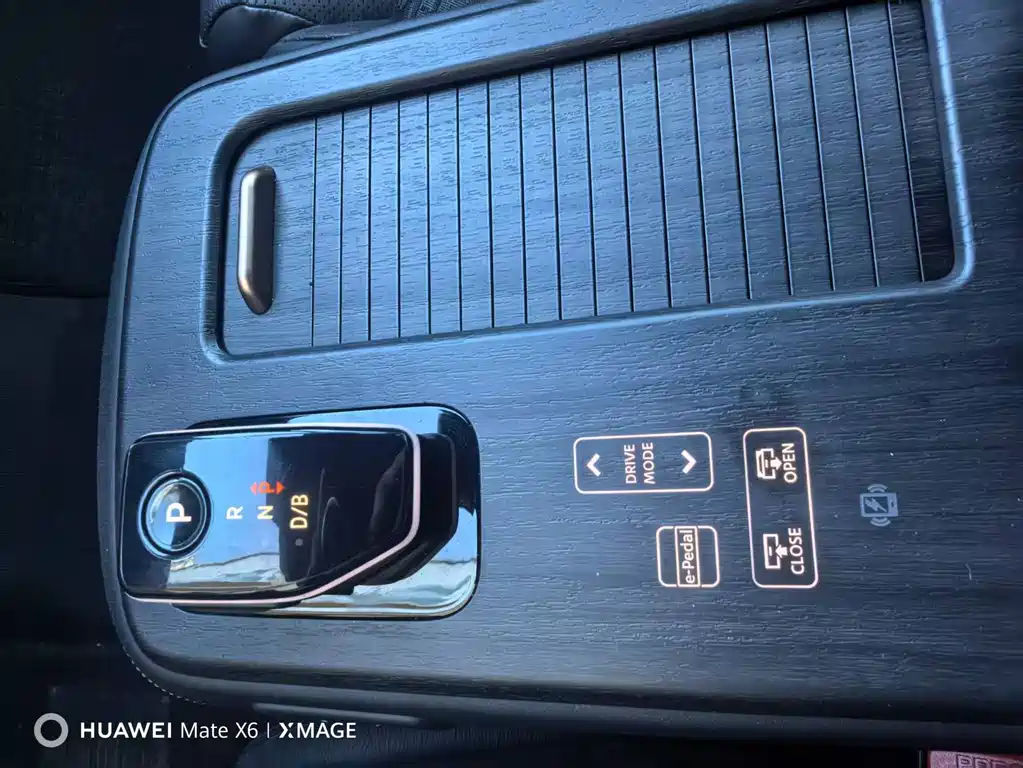 Nissan Ariya — миниатюра 10