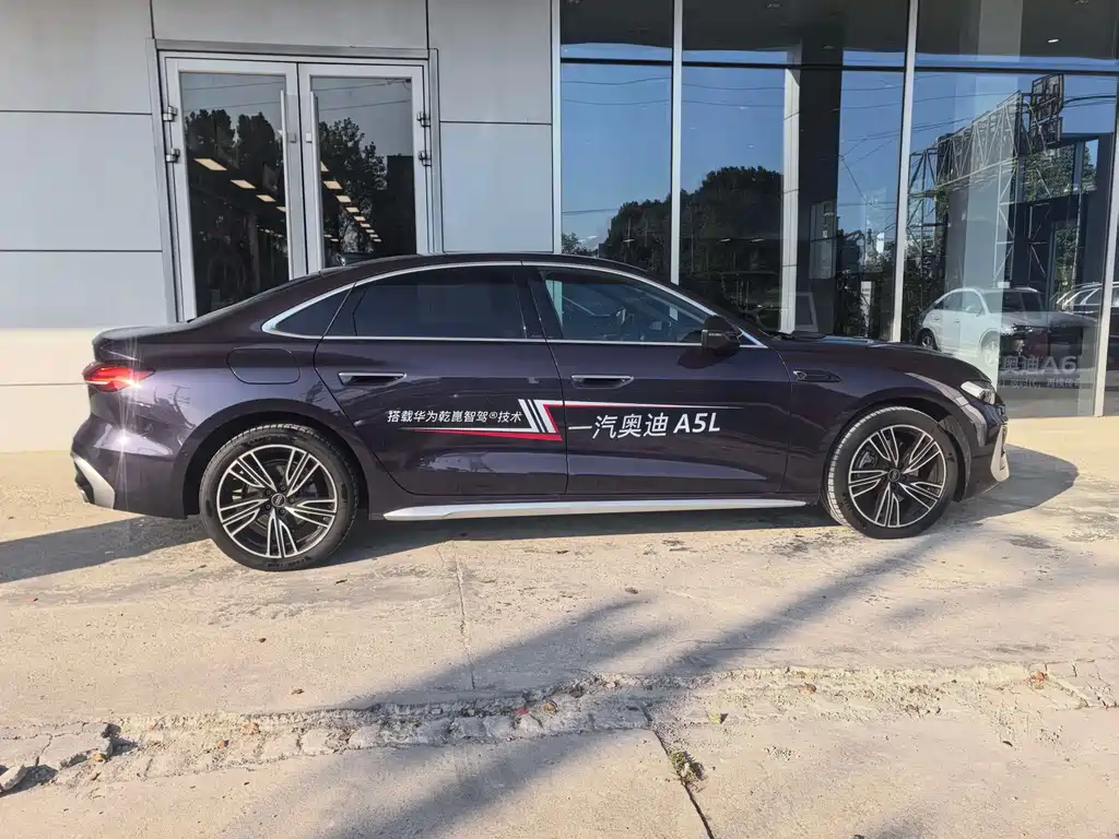 Audi A5L — миниатюра 3