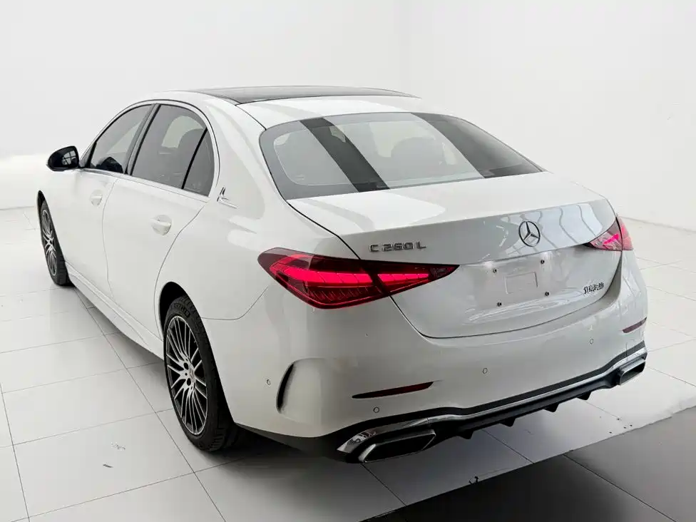 Mercedes-Benz C-Class — миниатюра 7