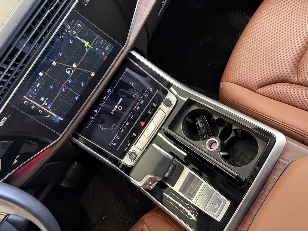 Audi Q7 — миниатюра 16