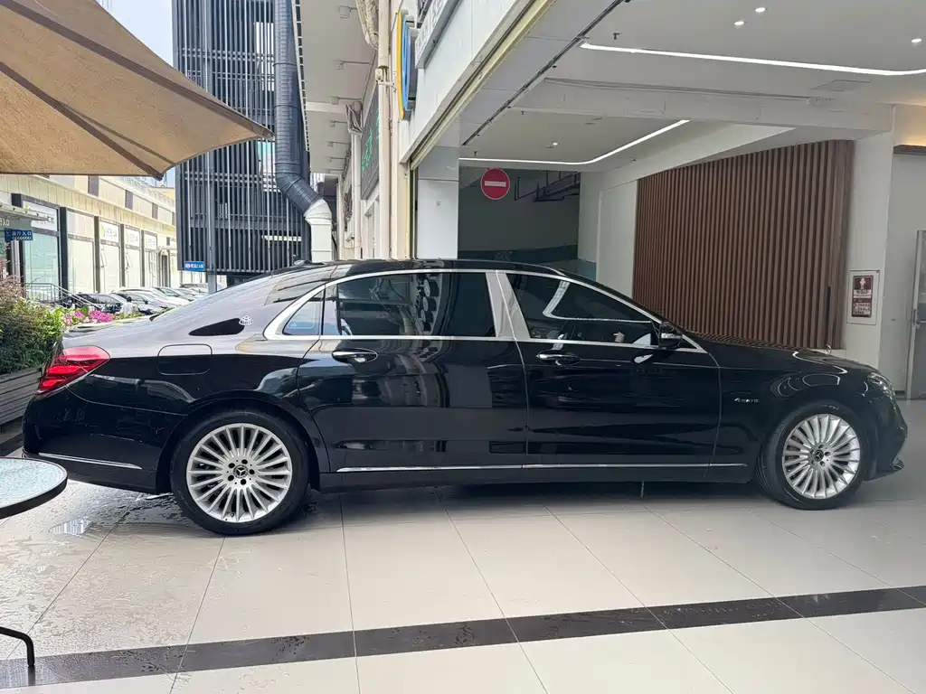 Mercedes-Benz S-Class — миниатюра 21