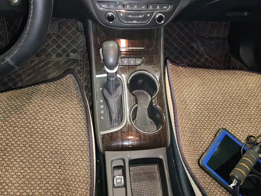 Buick Verano — миниатюра 16