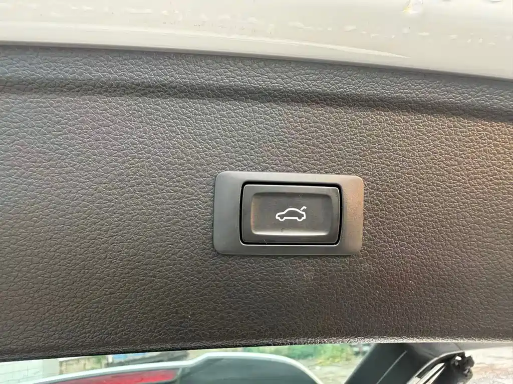 Audi Q5L — миниатюра 9