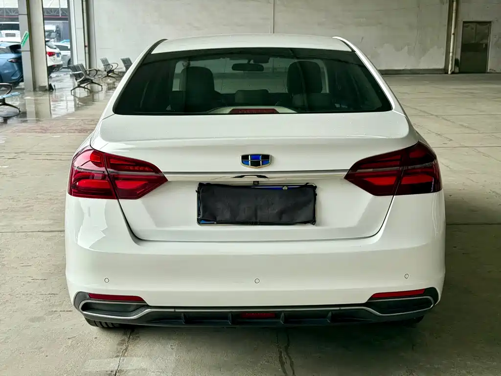 Geely Emgrand — миниатюра 9