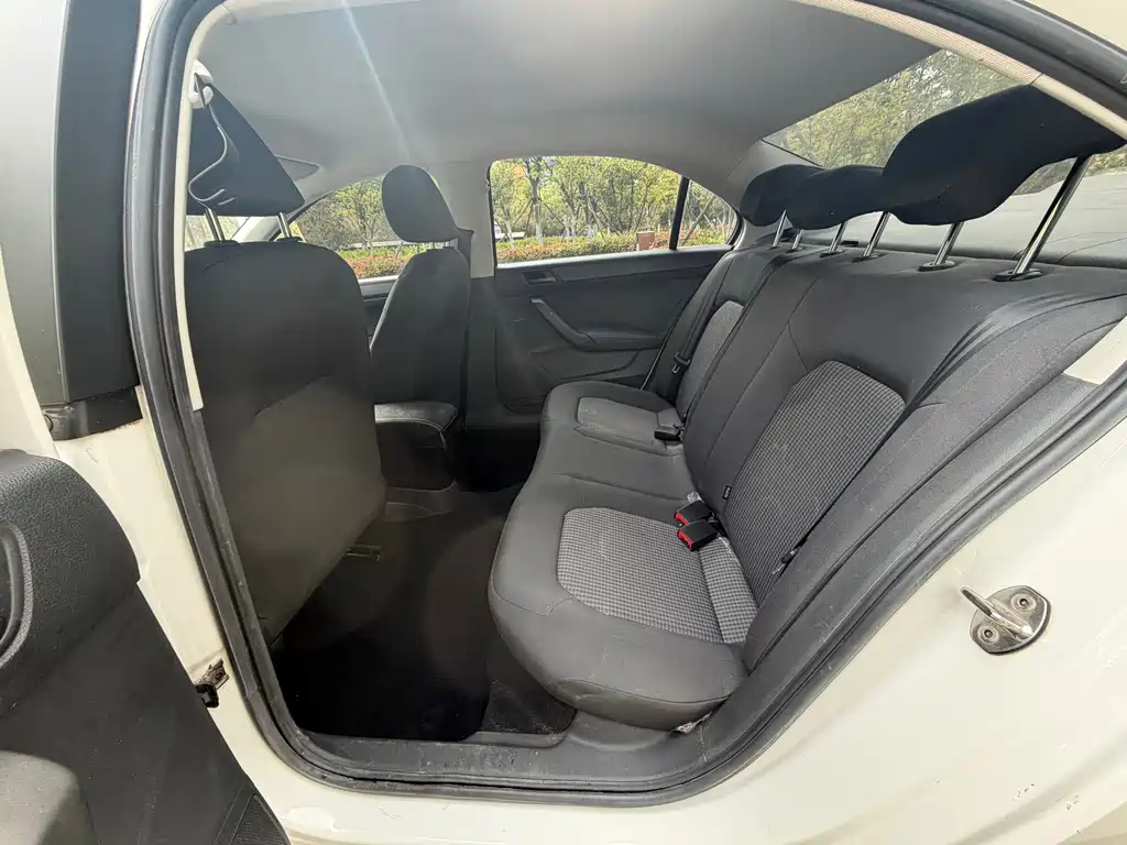 Volkswagen Santana 2018 1.5L MT