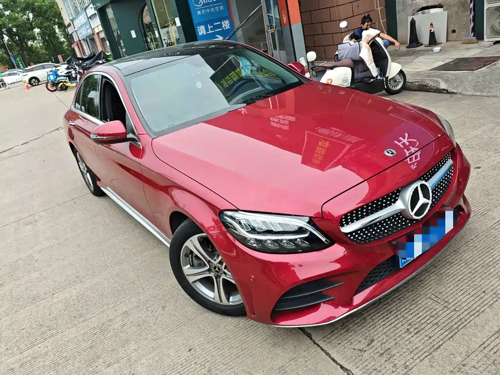 Mercedes-Benz C-Class — миниатюра 3