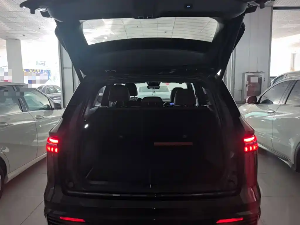Geely Xingyue L — миниатюра 19