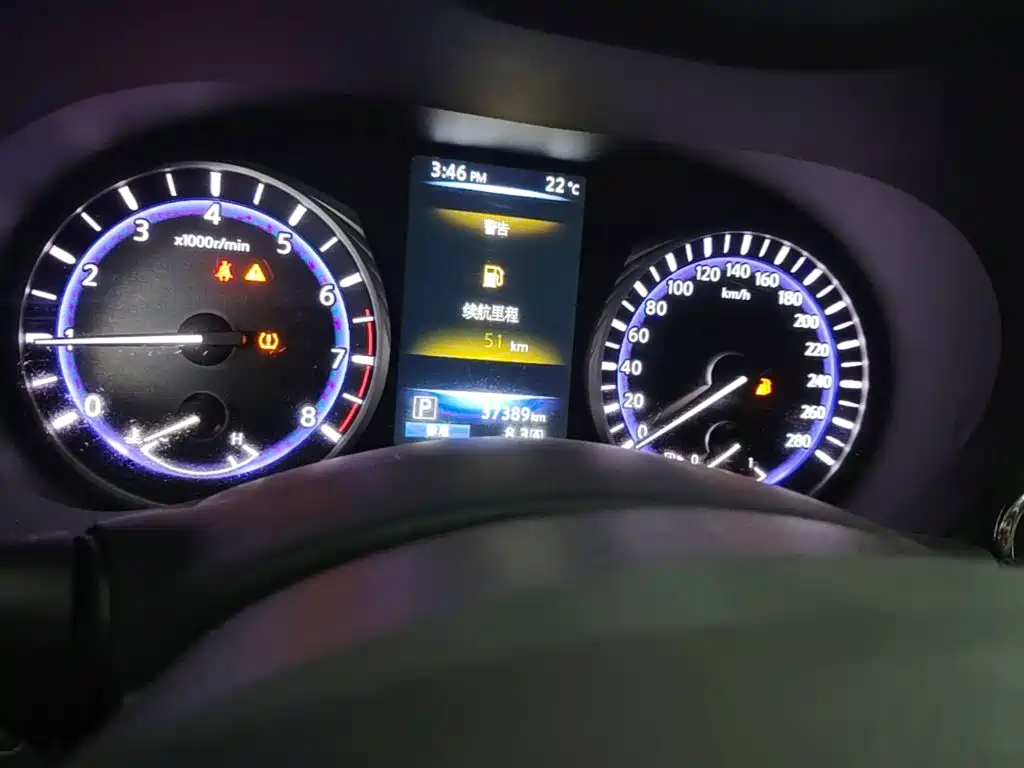 Infiniti Q50L — миниатюра 12