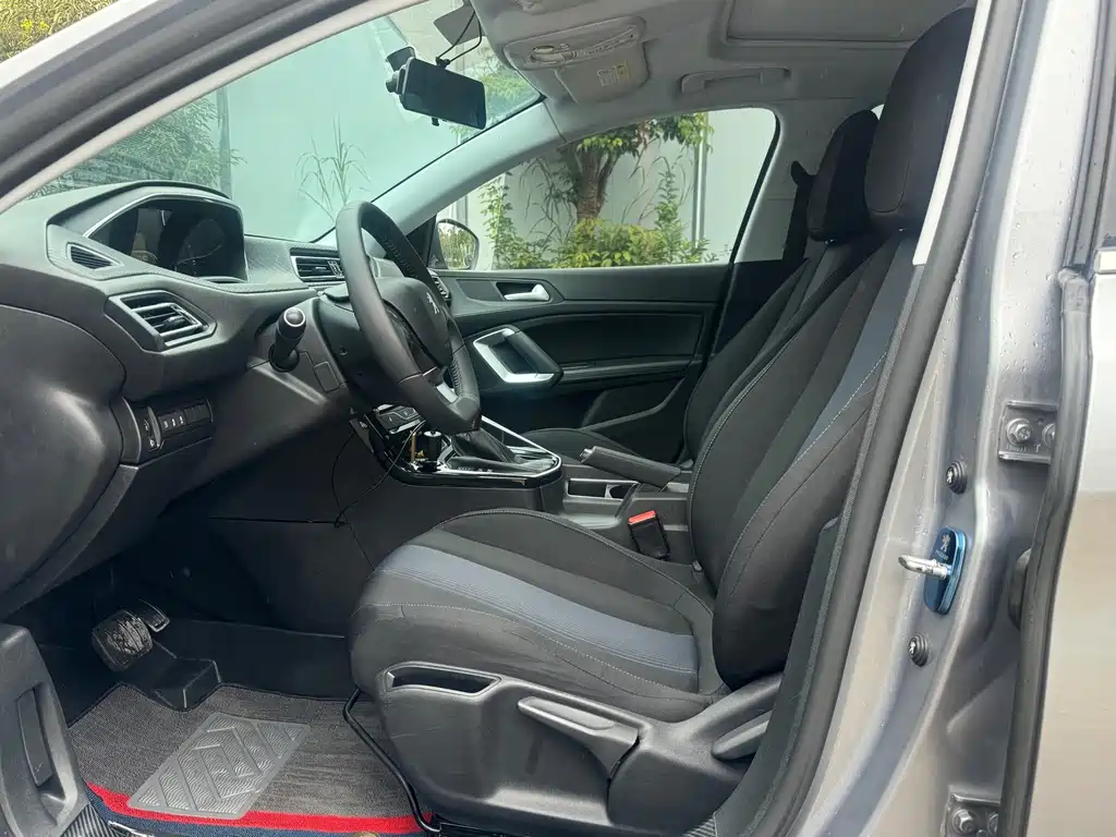 Peugeot 308 — миниатюра 8