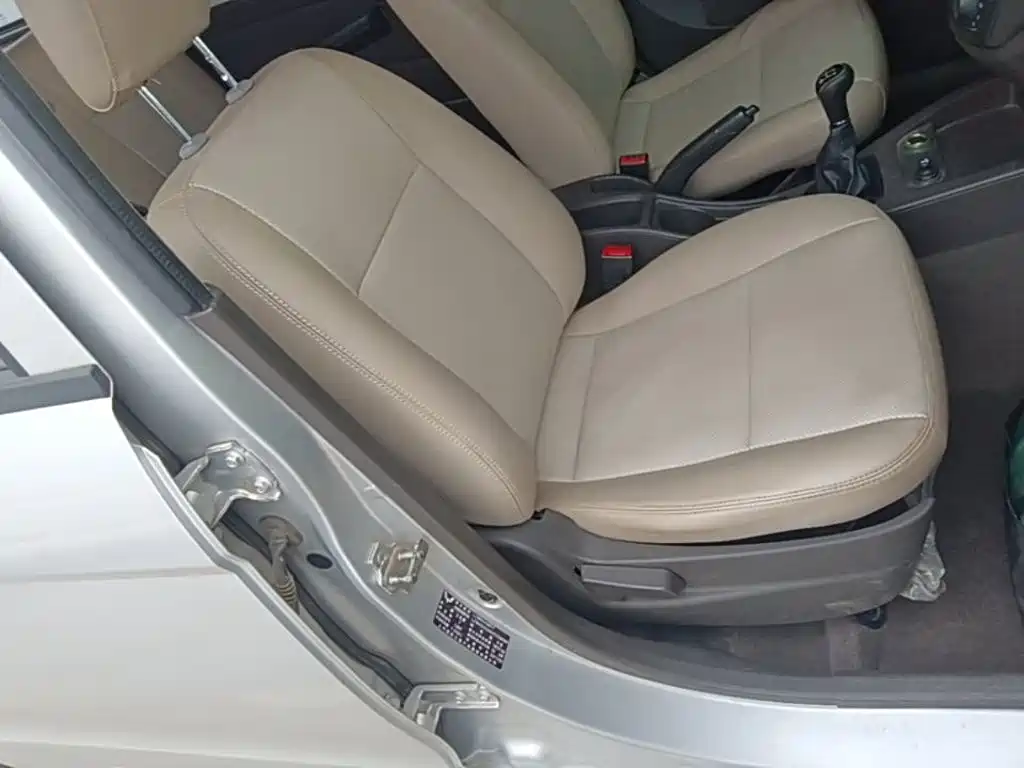 Wuling Hongguang — миниатюра 25