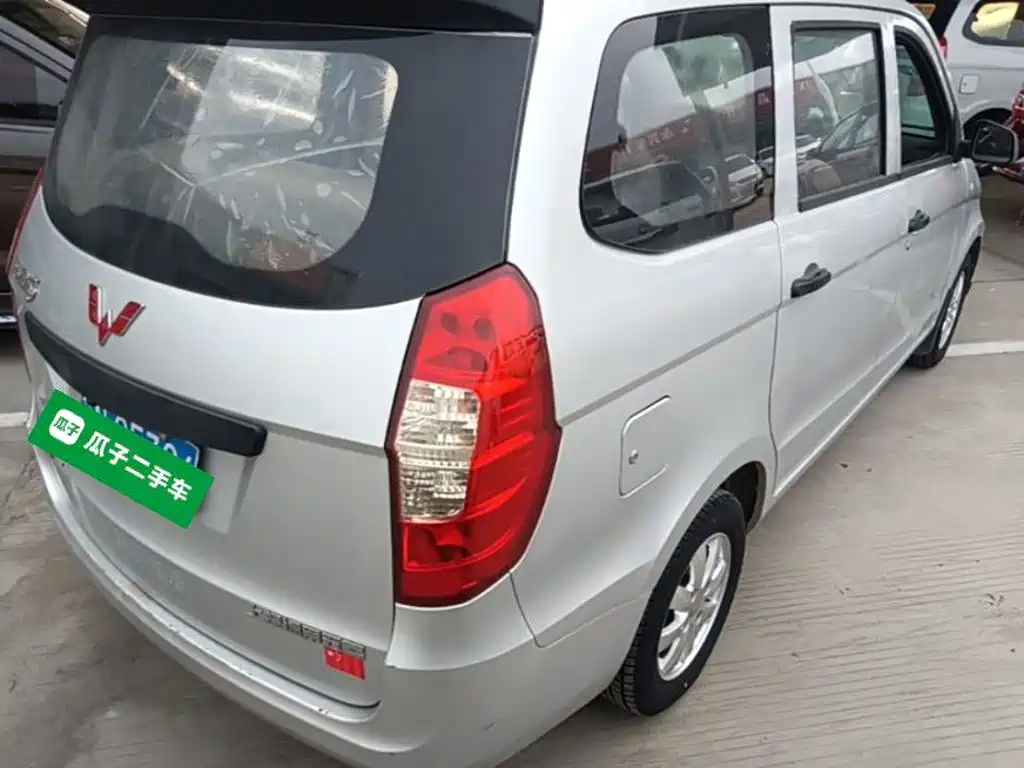 Wuling Hongguang — миниатюра 7