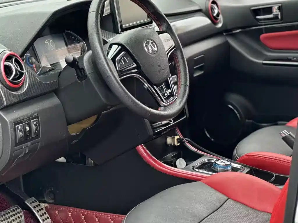 BAIC New Energy EX — миниатюра 4