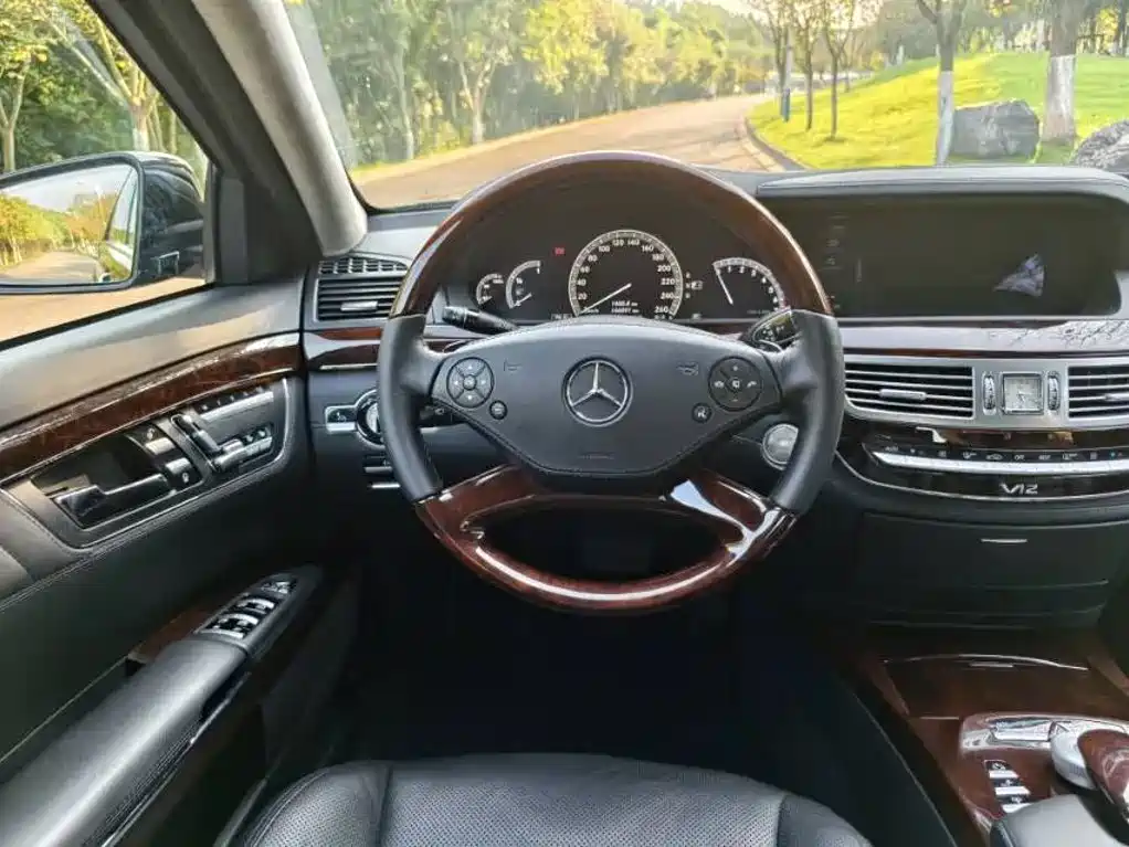 Mercedes-Benz S-Class — миниатюра 15
