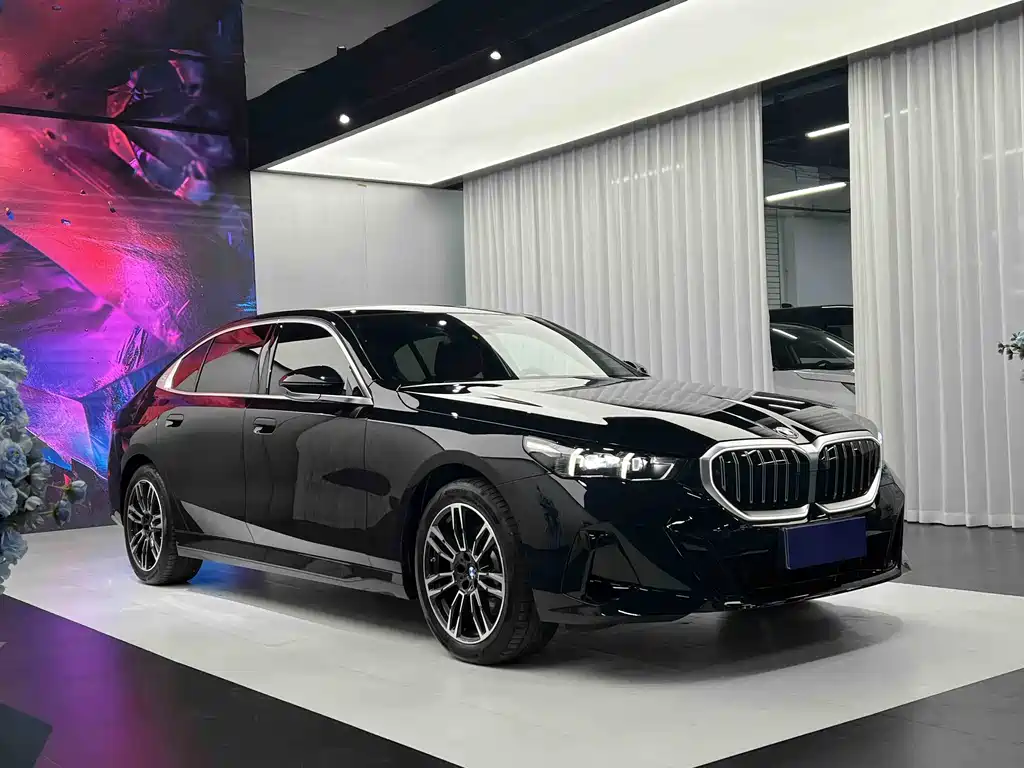 BMW 5 Series 5 2025 530Li Lead M Sport