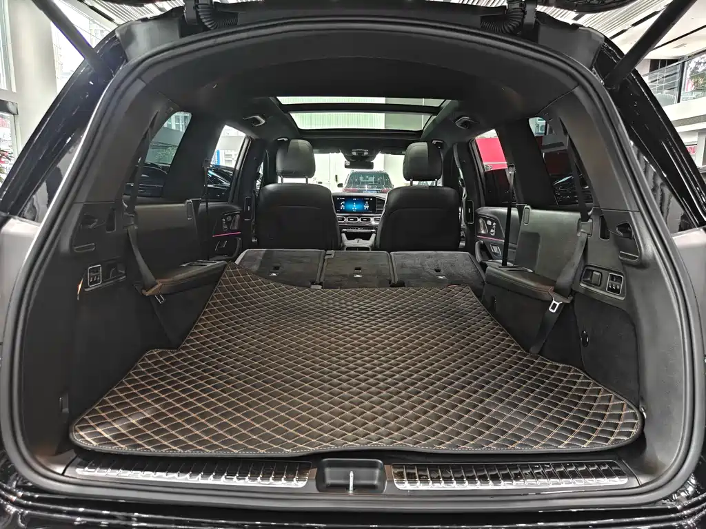 Mercedes-Benz GLS — миниатюра 25