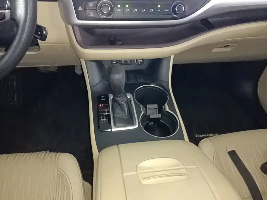 Toyota Highlander — миниатюра 14