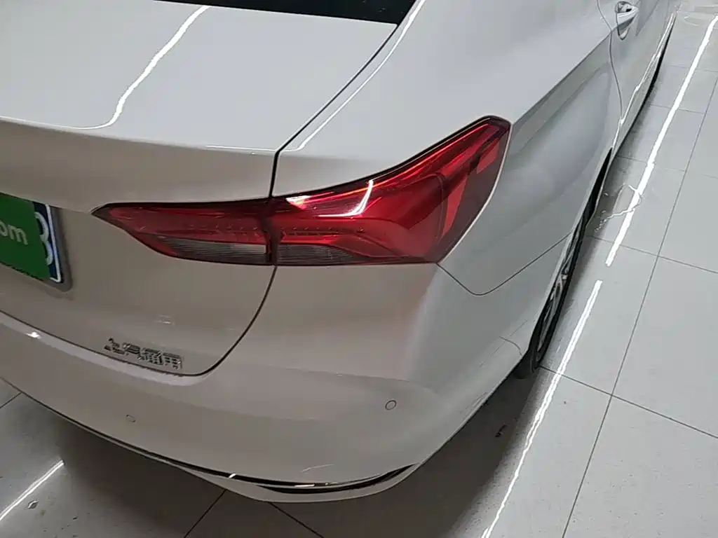 Buick Verano — миниатюра 8