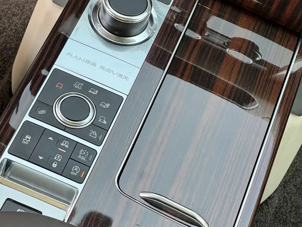 Land Rover Range Rover — миниатюра 13