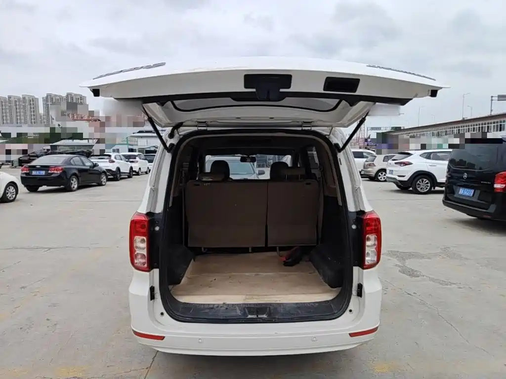 Wuling Hongguang — миниатюра 19