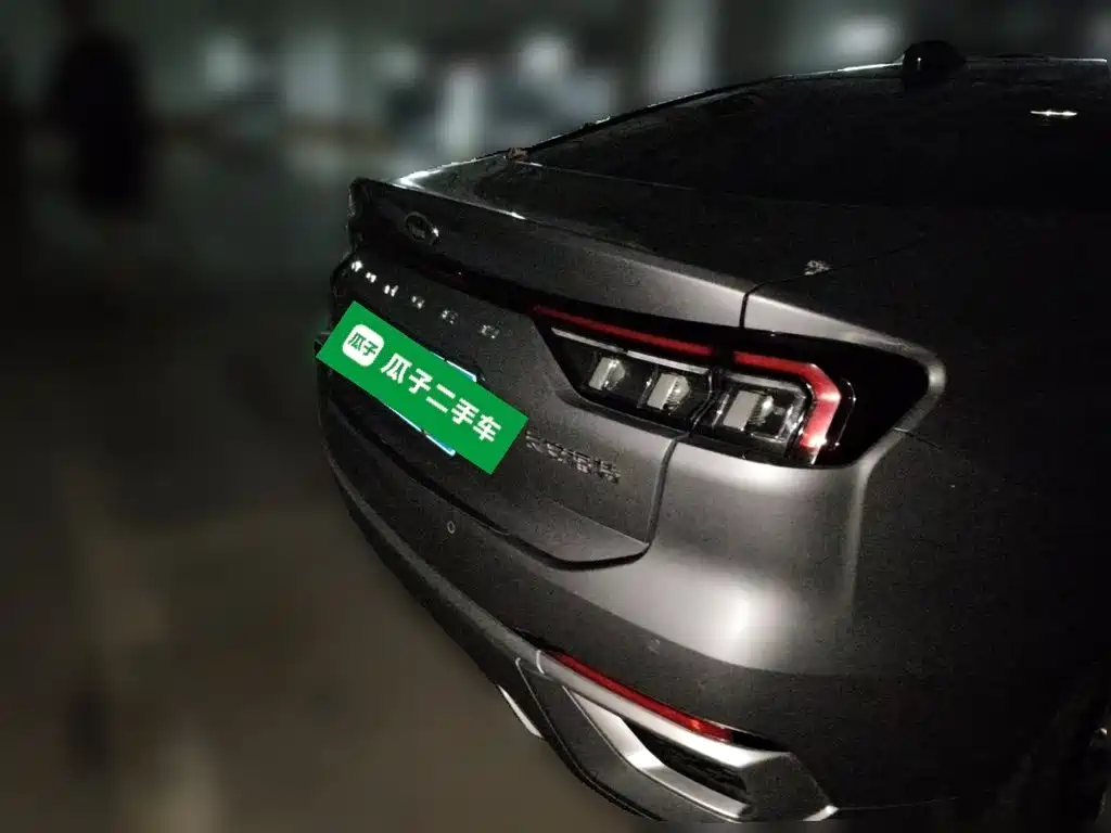 Ford Mondeo — миниатюра 5