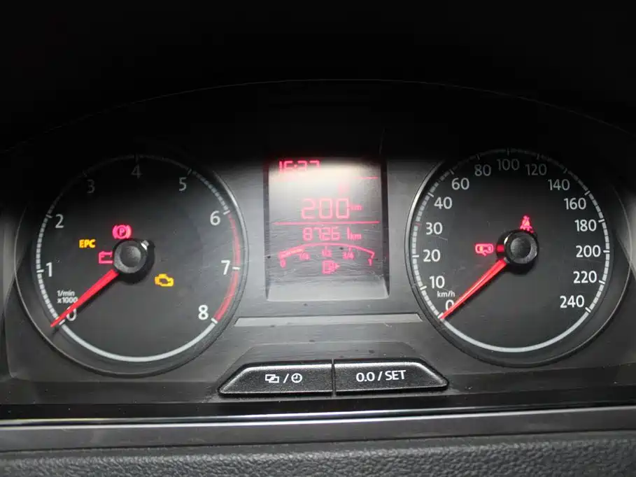 Volkswagen Santana — миниатюра 12