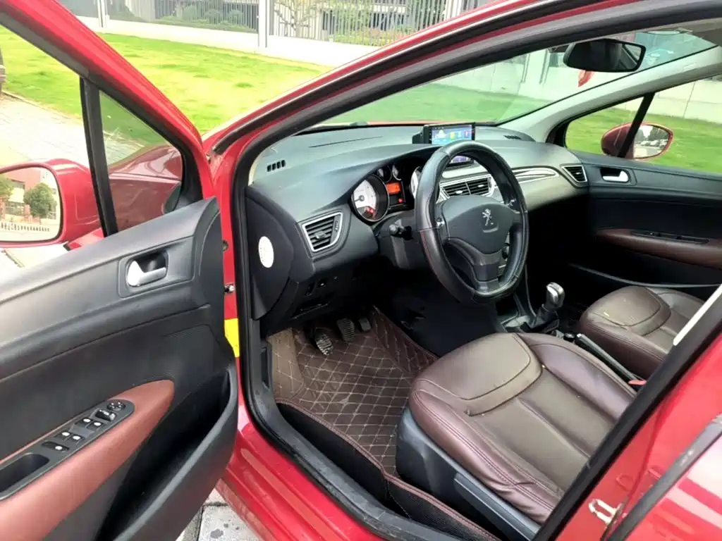 Peugeot 308 — миниатюра 16