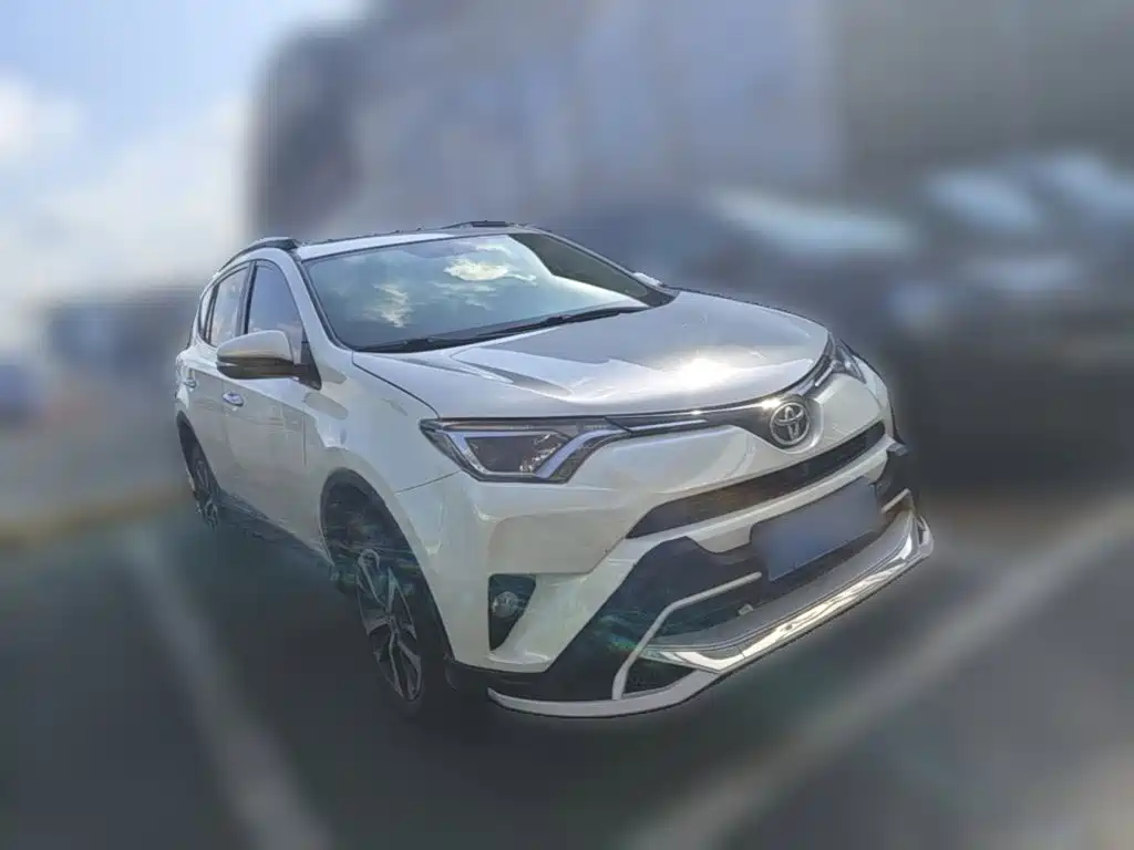 Toyota RAV4 — миниатюра 6