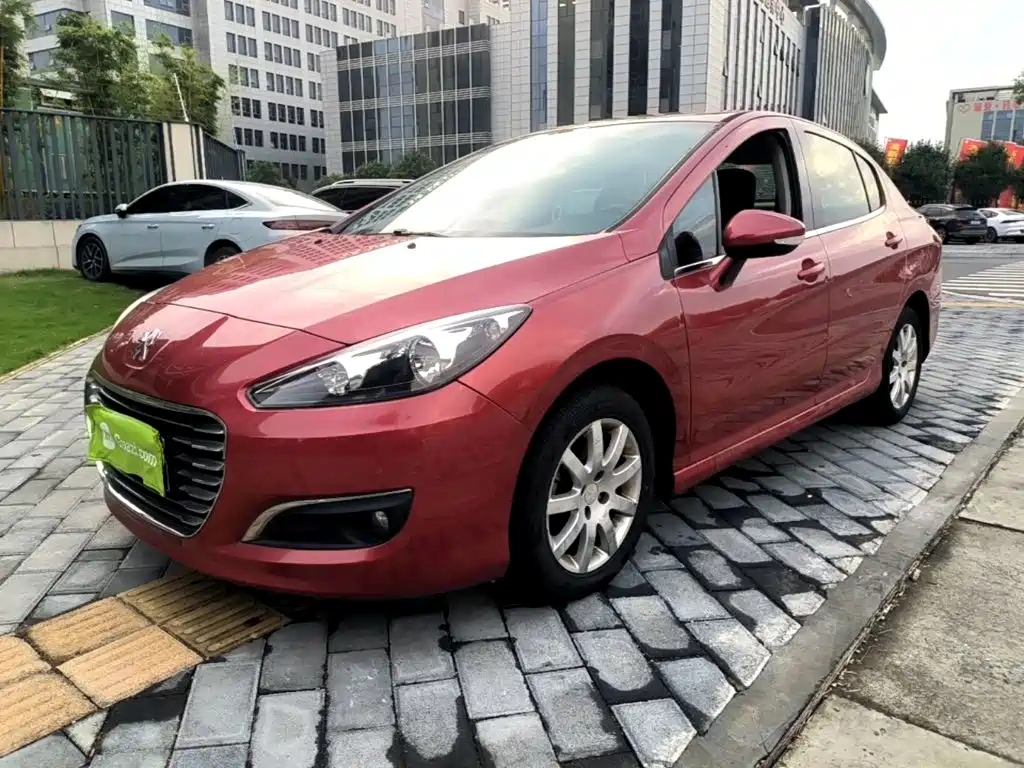 Peugeot 308 — миниатюра 2