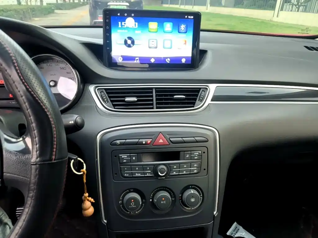 Peugeot 308 — миниатюра 13