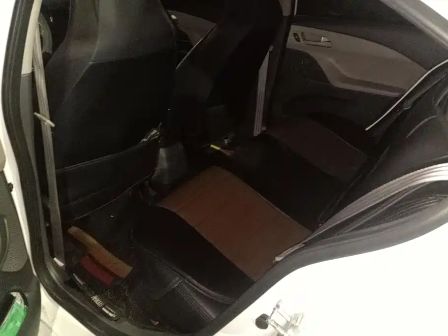 Chevrolet Sail — миниатюра 11