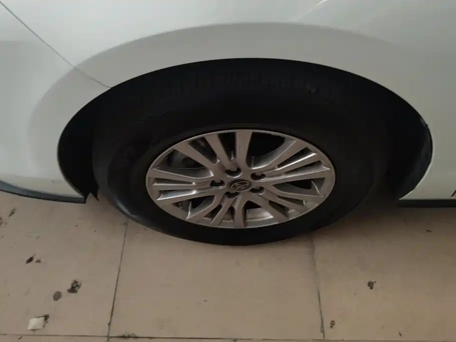 Toyota Sienna — миниатюра 6