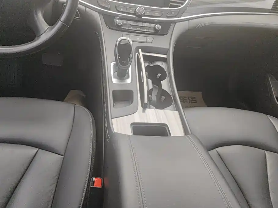 Buick LaCrosse — миниатюра 16