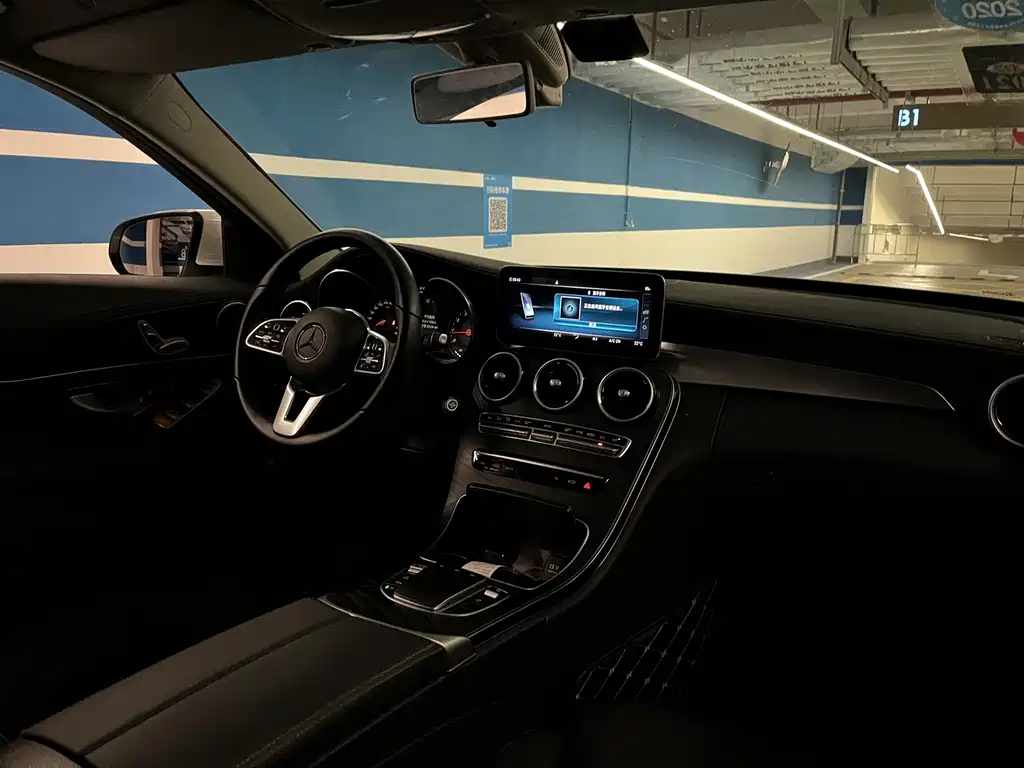 Mercedes-Benz C-Class — миниатюра 13
