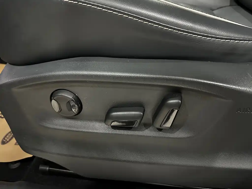 Volkswagen Tiguan L — миниатюра 14