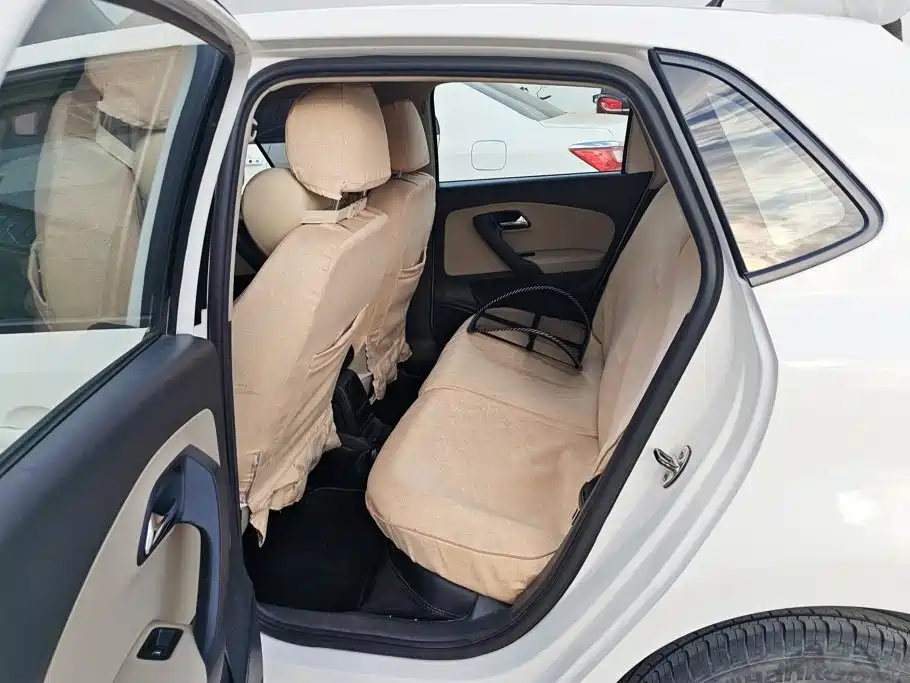 Volkswagen Polo — миниатюра 11
