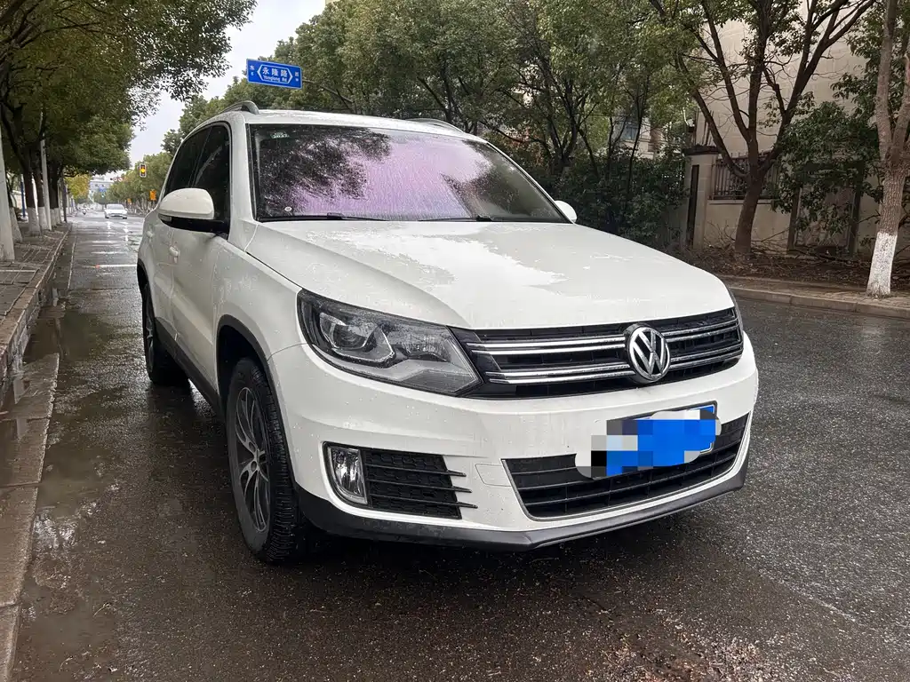 Volkswagen Tiguan 2015