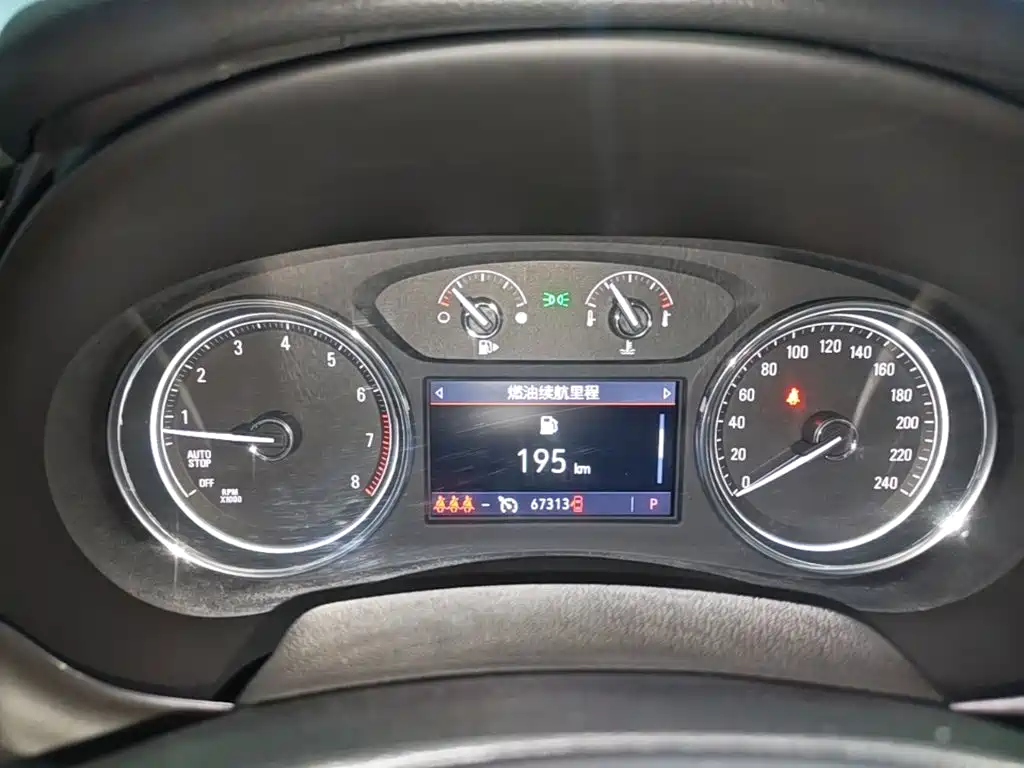 Buick LaCrosse — миниатюра 12