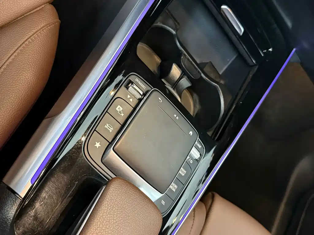 Mercedes-Benz GLB — миниатюра 9