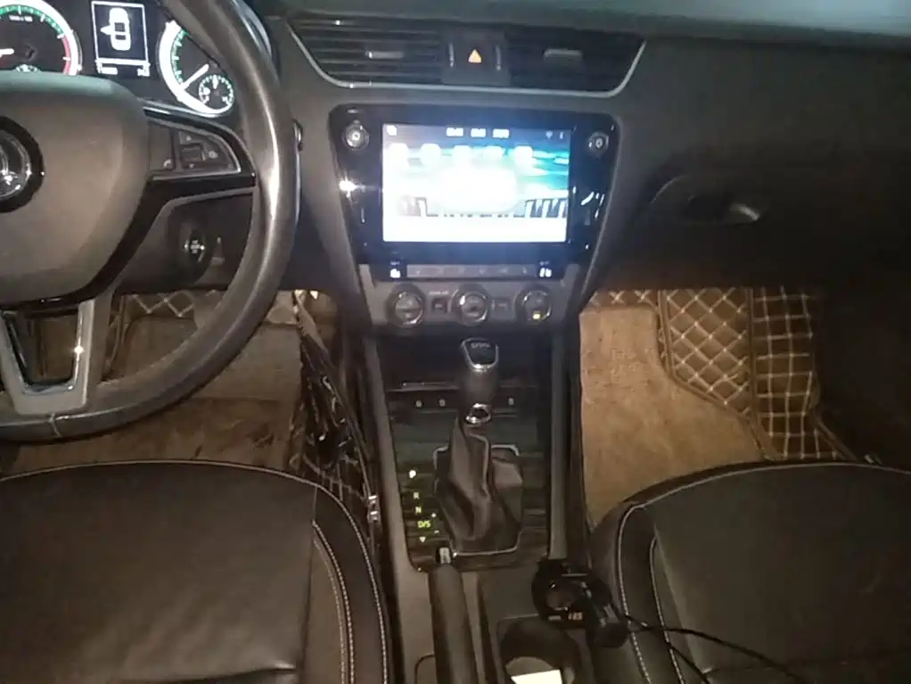 Skoda Octavia — миниатюра 14