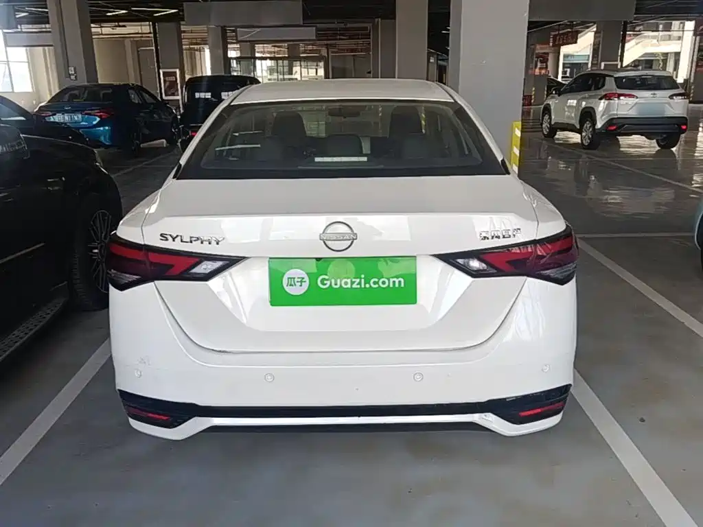 Nissan Sylphy — миниатюра 6