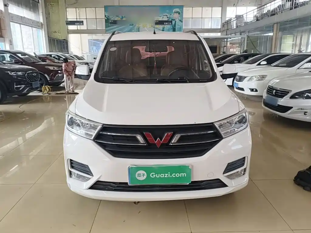 Wuling Hongguang — миниатюра 3