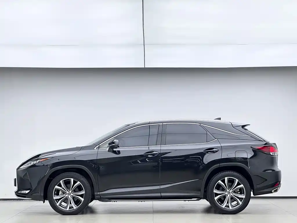 Lexus RX — миниатюра 9