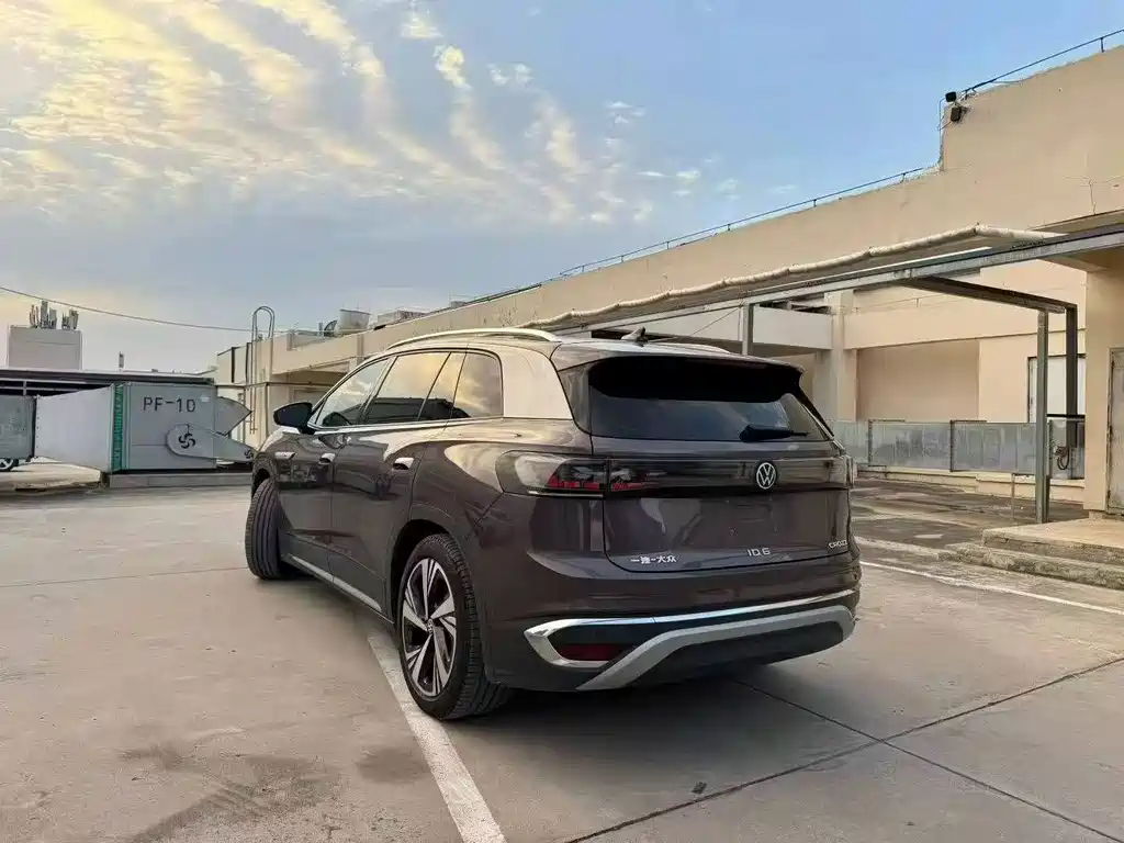 Volkswagen ID.6 Crozz — миниатюра 9