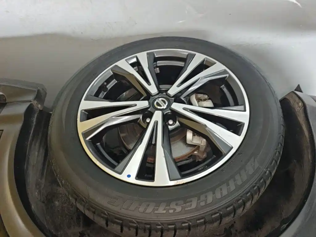 Nissan Qashqai — миниатюра 23
